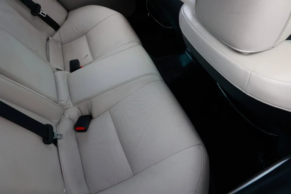 2011 Lexus IS 2nd Gen - Image 10 of 16