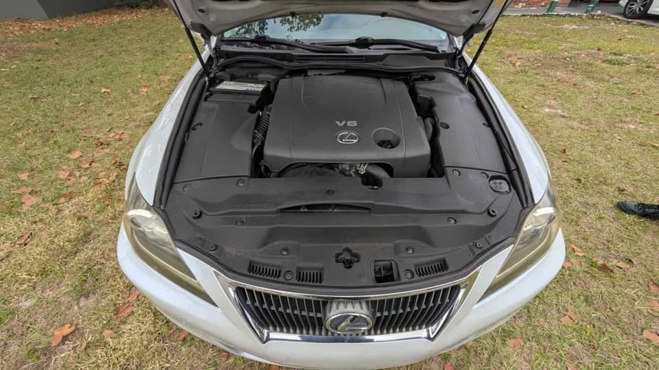 2011 Lexus IS 2nd Gen - Image 11 of 12