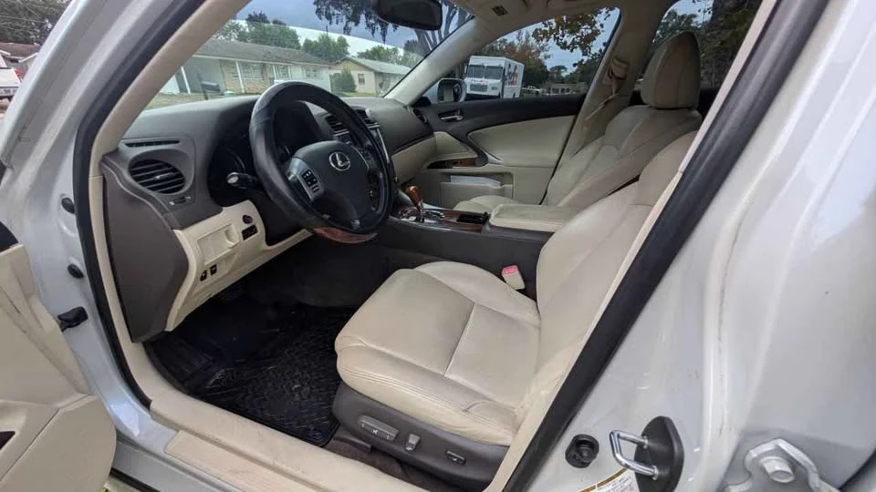 2011 Lexus IS 2nd Gen - Image 6 of 12