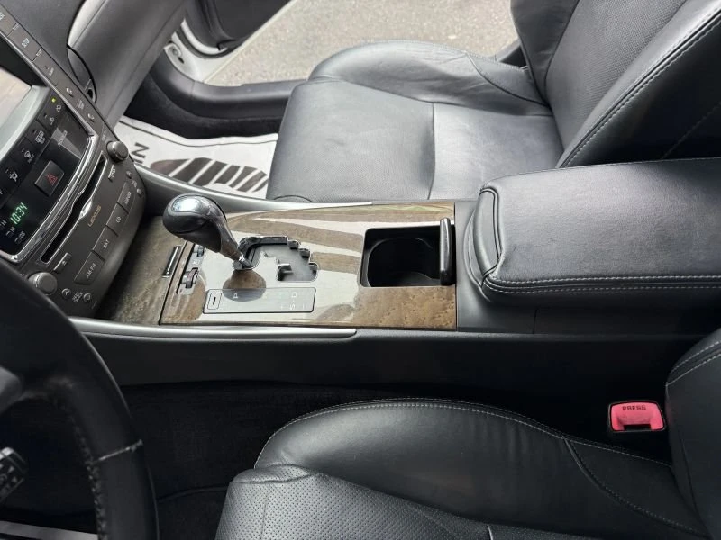 2011 Lexus IS 2nd Gen - Image 7 of 16
