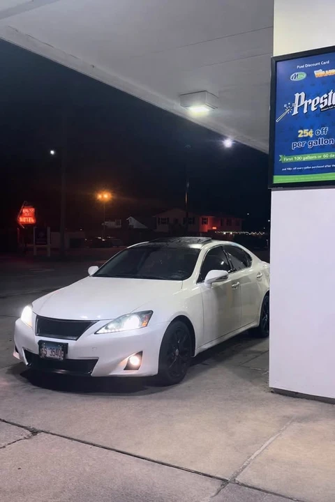 2011 Lexus IS 2nd Gen - Image 12 of 12