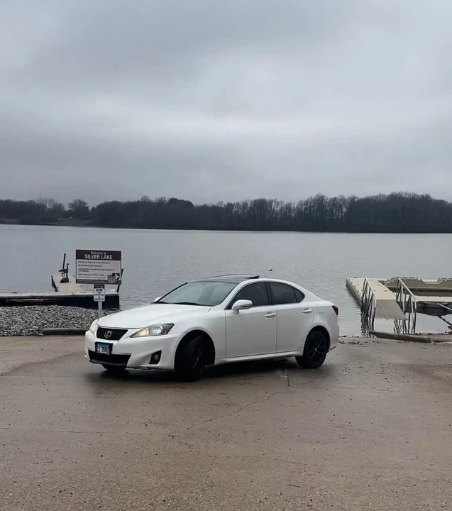 2011 Lexus IS 2nd Gen - Image 7 of 12