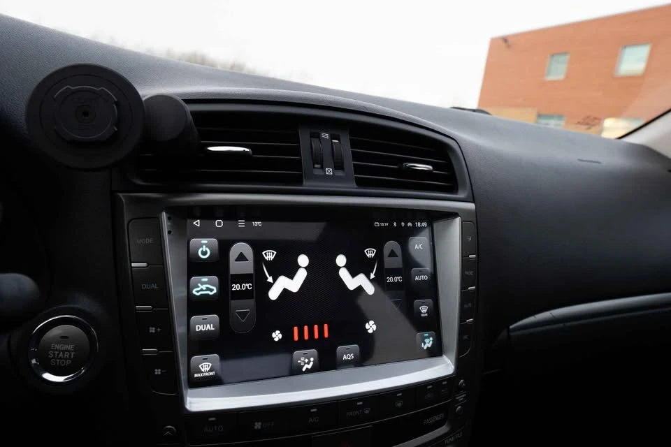 2011 Lexus IS 2nd Gen - Image 14 of 20