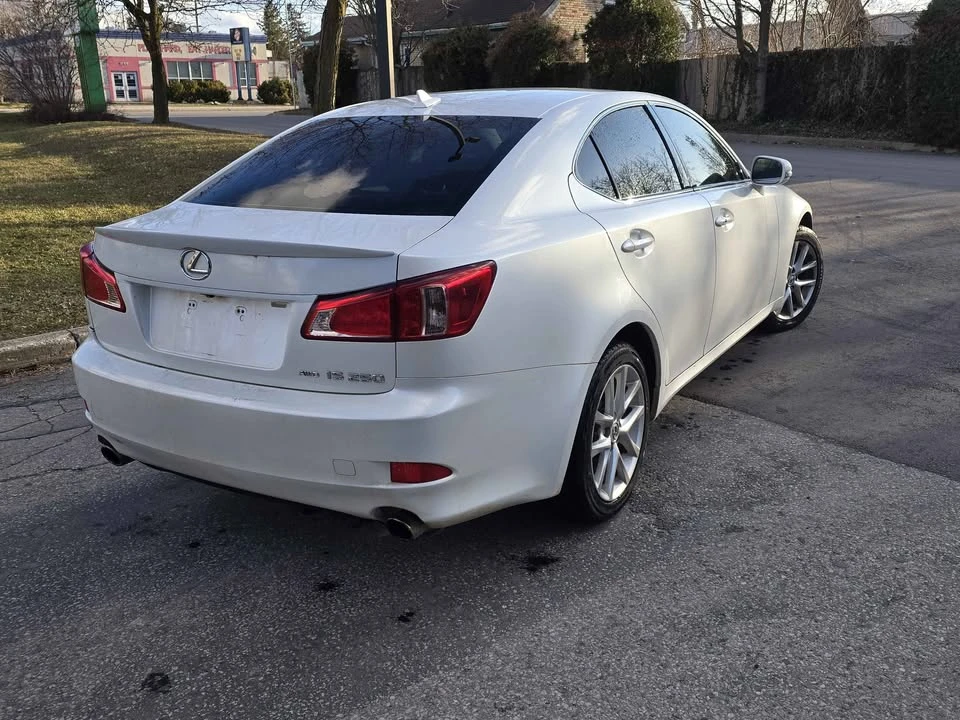 2011 Lexus IS 2nd Gen - Image 4 of 10
