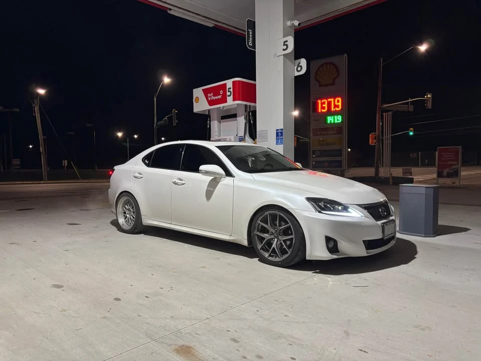 2011 Lexus IS 2nd Gen - Image 5 of 6