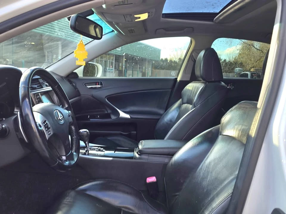 2011 Lexus IS 2nd Gen - Image 9 of 10