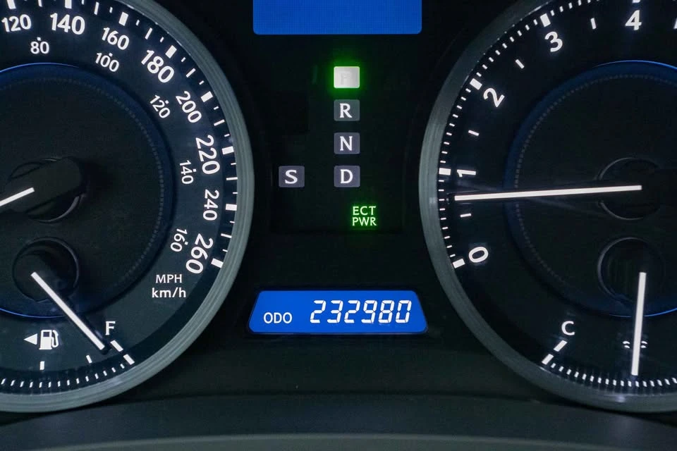 2011 Lexus IS 2nd Gen - Image 12 of 20