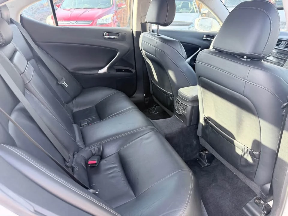2011 Lexus IS 2nd Gen - Image 12 of 15