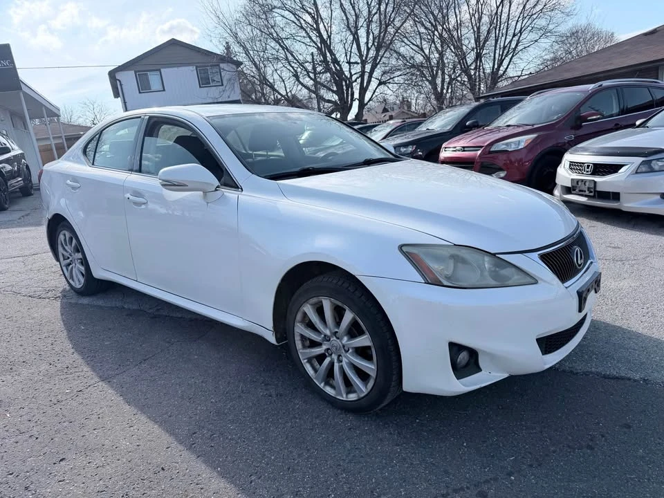 2011 Lexus IS 2nd Gen - Image 4 of 15