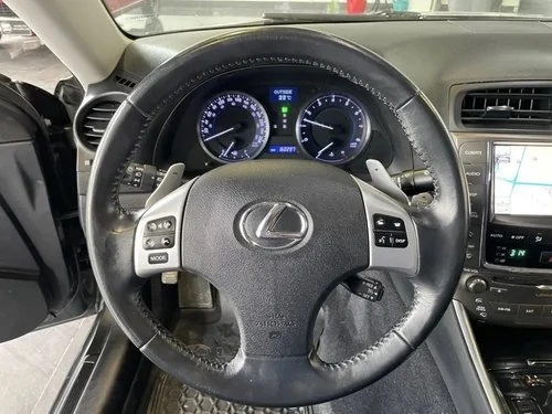 2011 Lexus IS 2nd Gen - Image 16 of 20