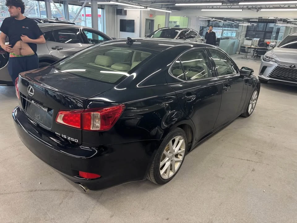 2011 Lexus IS 2nd Gen - Image 6 of 11