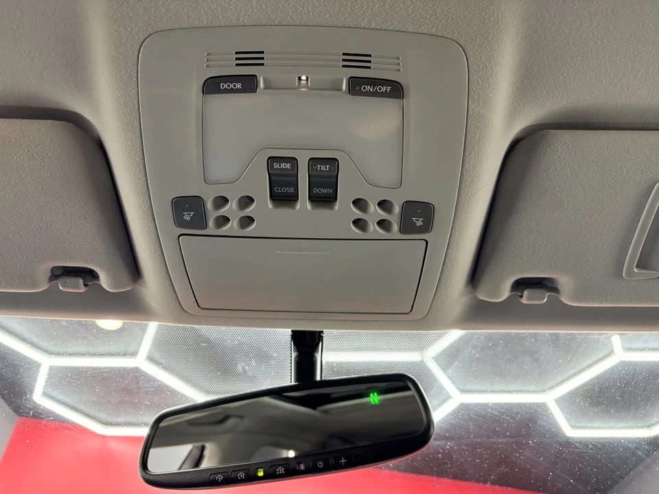 2011 Lexus IS 2nd Gen - Image 15 of 16