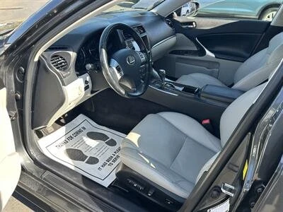 2011 Lexus IS 2nd Gen - Image 5 of 7