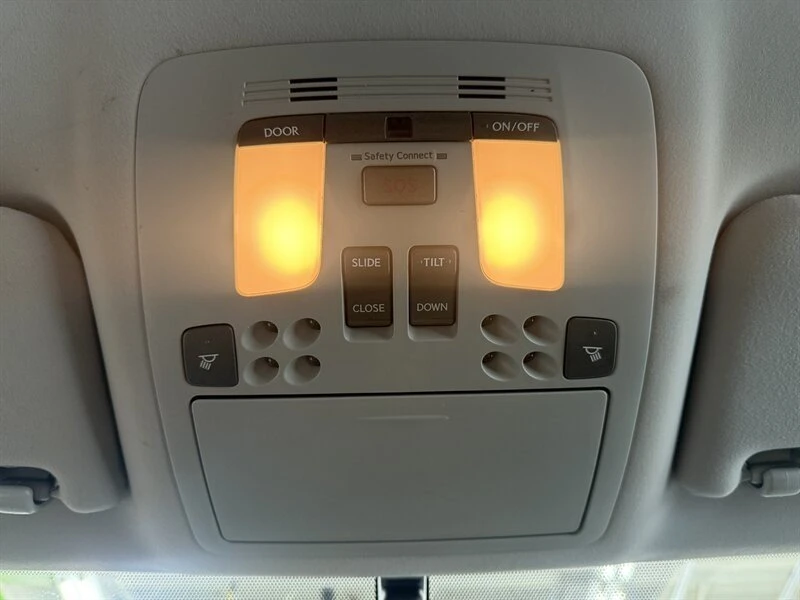 2011 Lexus IS 2nd Gen - Image 14 of 16
