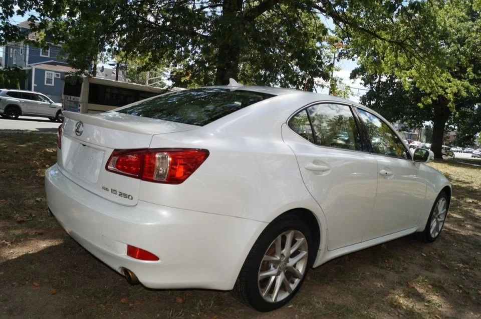 2011 Lexus IS 2nd Gen - Image 10 of 20