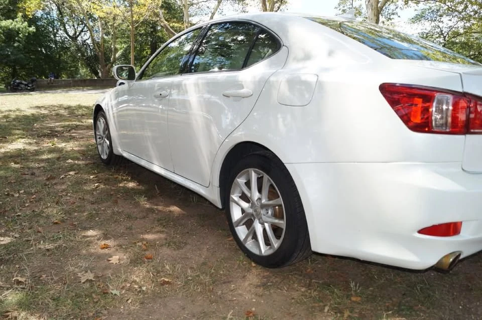 2011 Lexus IS 2nd Gen - Image 8 of 20