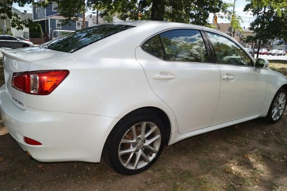 2011 Lexus IS 2nd Gen - Image 11 of 20