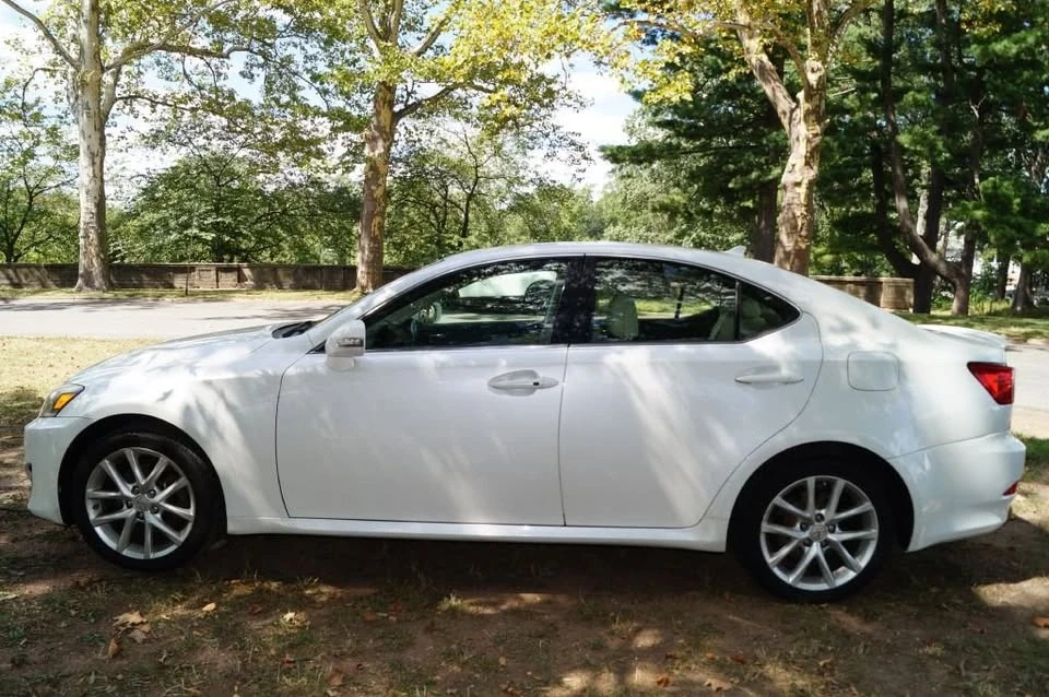 2011 Lexus IS 2nd Gen - Image 6 of 20