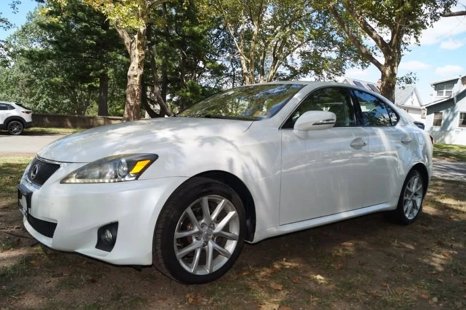 2011 Lexus IS 2nd Gen - Image 3 of 20