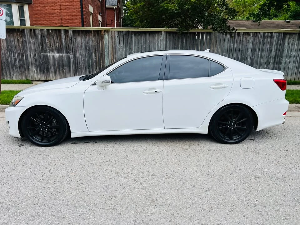 2011 Lexus IS 2nd Gen - Image 4 of 16