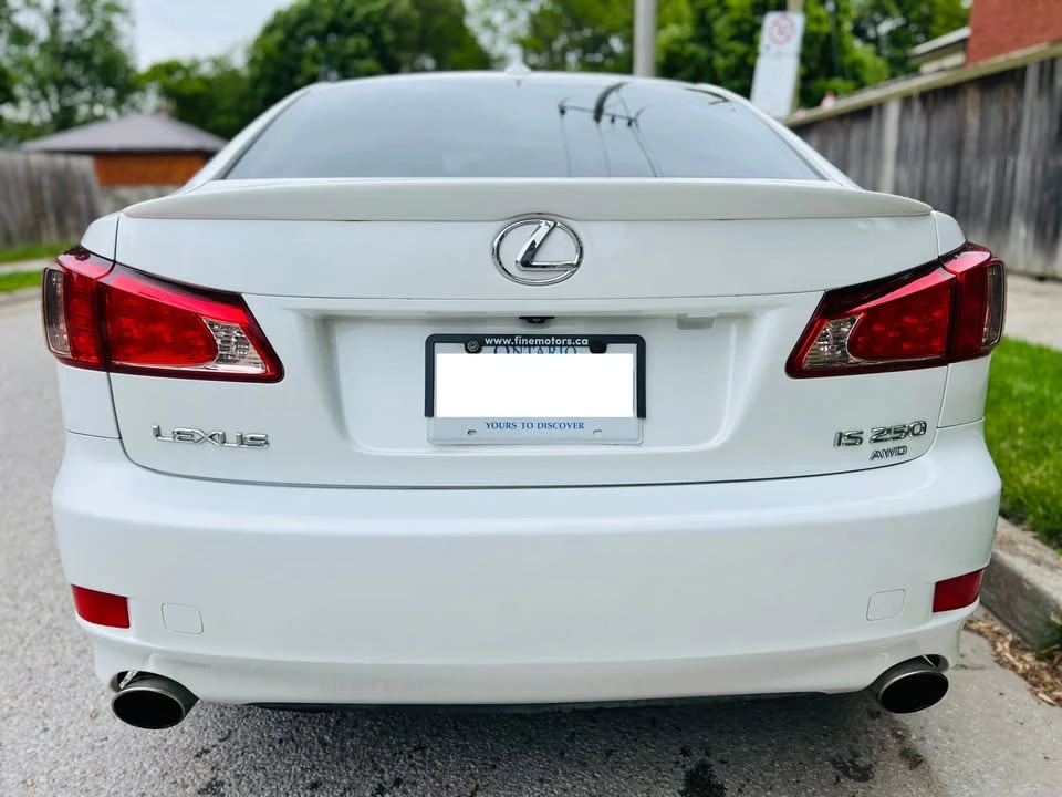 2011 Lexus IS 2nd Gen - Image 9 of 16