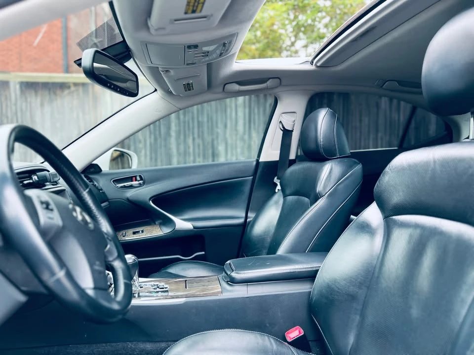 2011 Lexus IS 2nd Gen - Image 5 of 16
