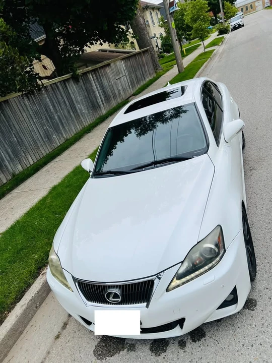 2011 Lexus IS 2nd Gen - Image 14 of 16