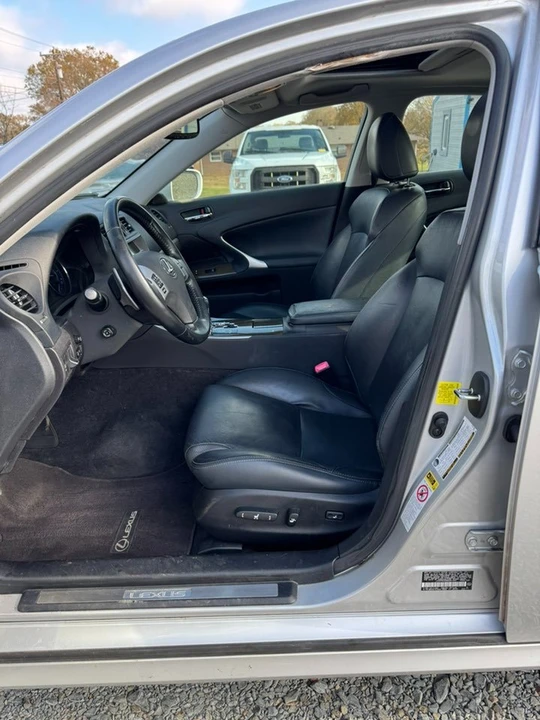 2011 Lexus IS 2nd Gen - Image 12 of 20