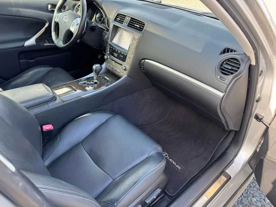2011 Lexus IS 2nd Gen - Image 18 of 20