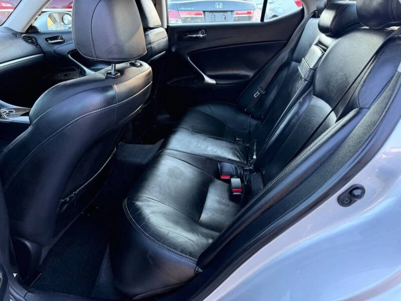 2011 Lexus IS 2nd Gen - Image 11 of 13
