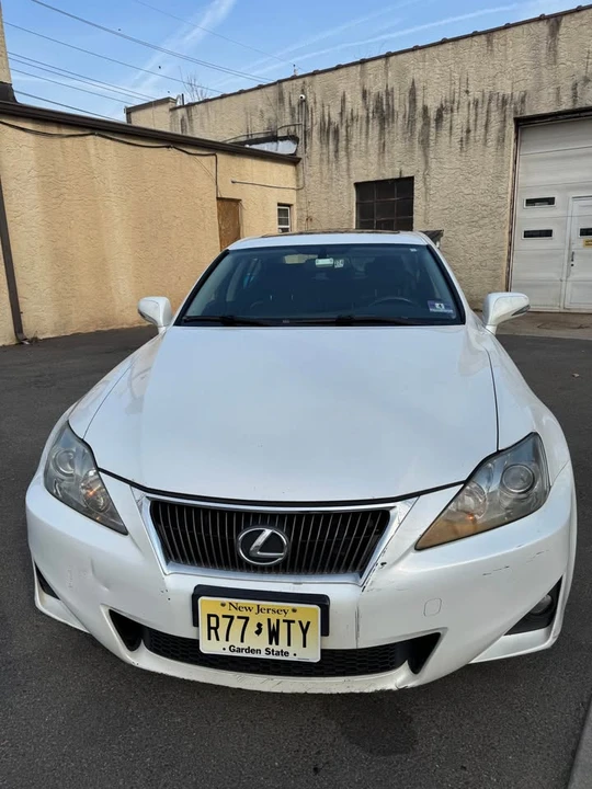 2011 Lexus IS 2nd Gen - Image 6 of 18