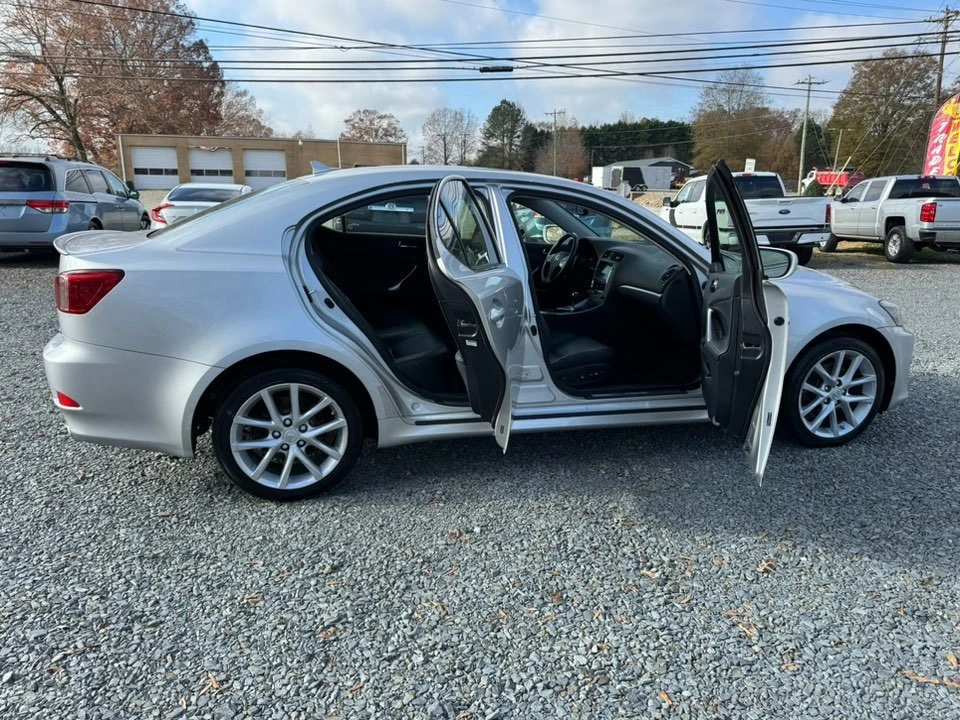2011 Lexus IS 2nd Gen - Image 19 of 20