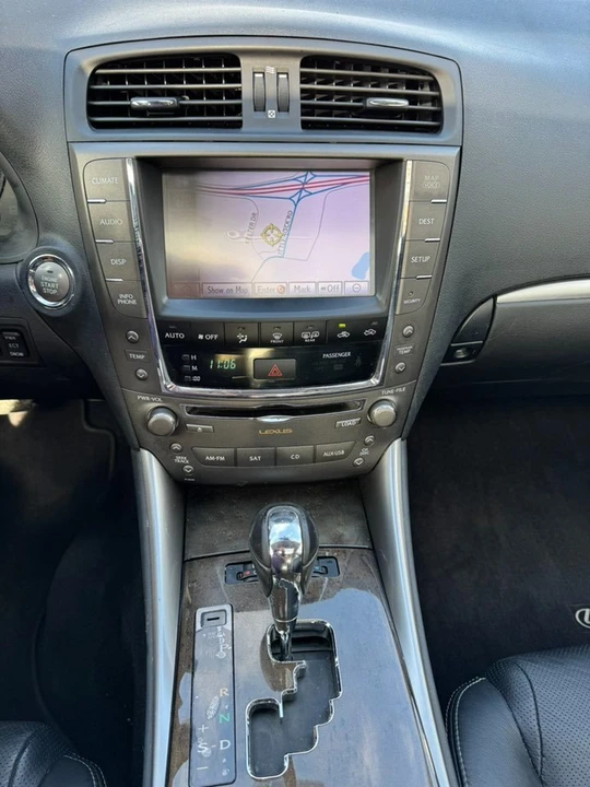 2011 Lexus IS 2nd Gen - Image 8 of 20