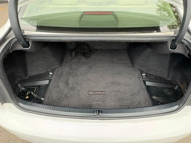 2011 Lexus IS 2nd Gen - Image 13 of 16