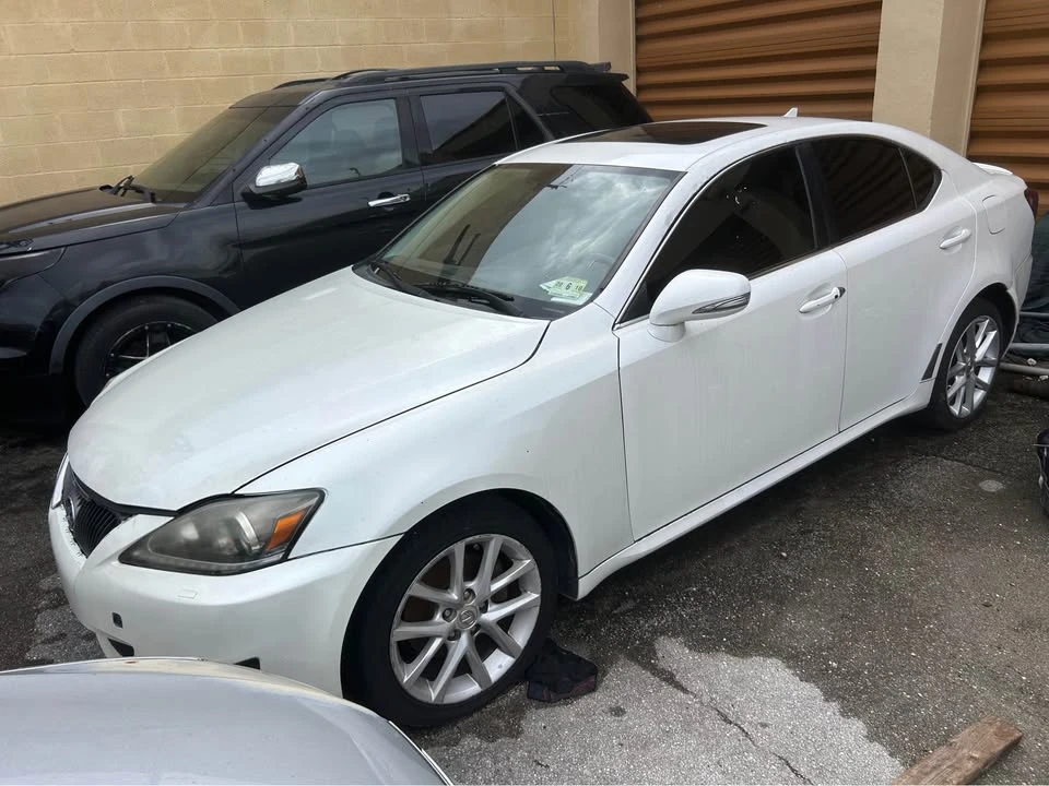 2011 Lexus IS 2nd Gen - Image 2 of 3