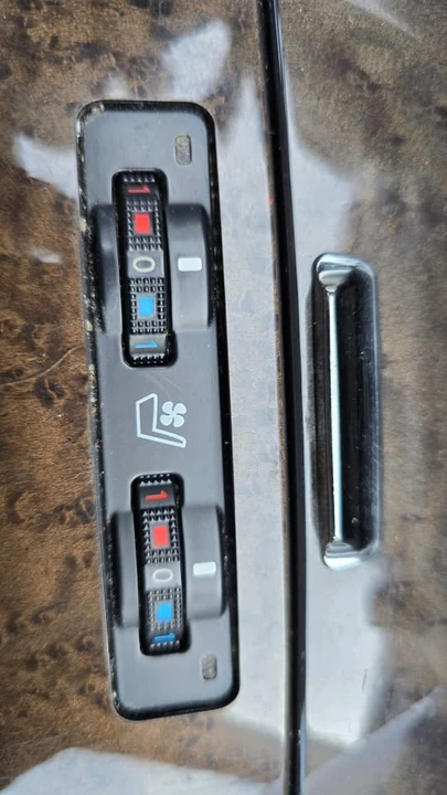 2011 Lexus IS 2nd Gen - Image 12 of 18