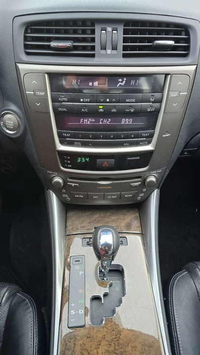 2011 Lexus IS 2nd Gen - Image 11 of 18