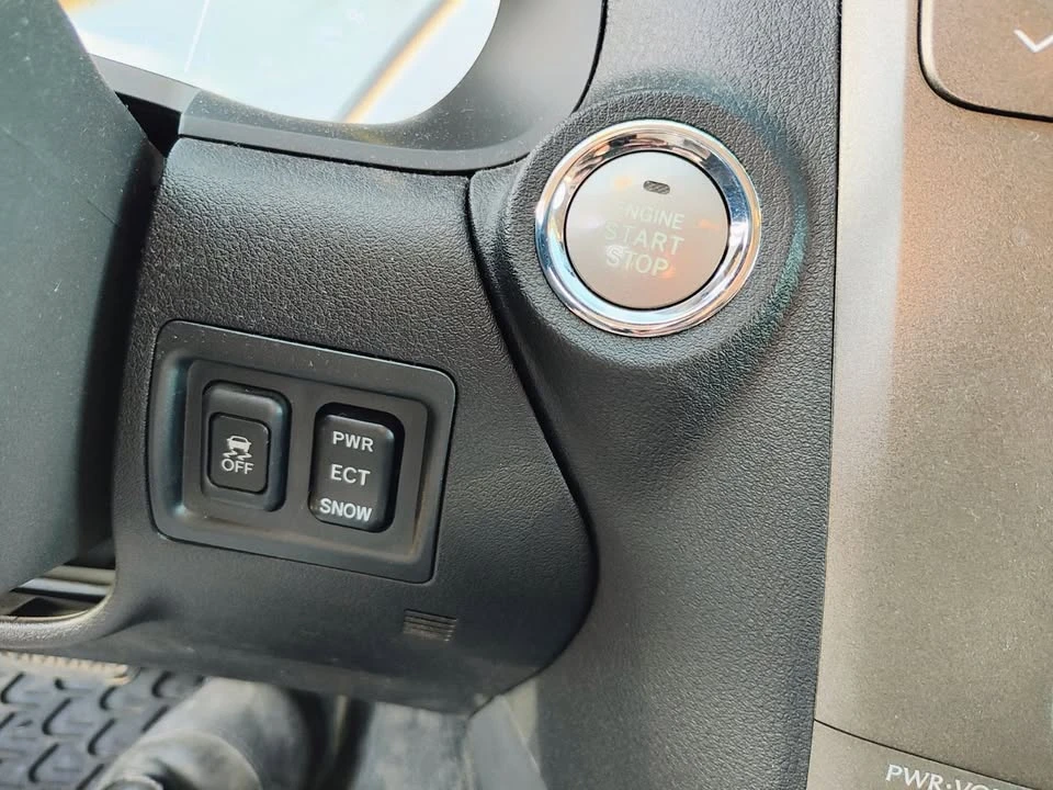2011 Lexus IS 2nd Gen - Image 16 of 17