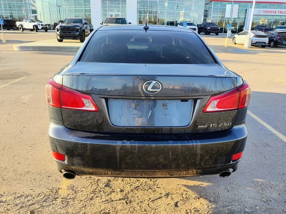 2011 Lexus IS 2nd Gen - Image 4 of 17