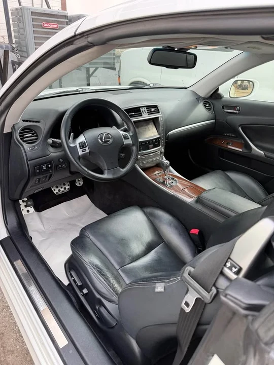 2011 Lexus IS 2nd Gen - Image 13 of 19