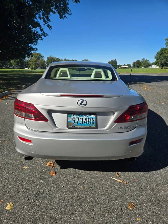 2011 Lexus IS 2nd Gen - Image 8 of 20