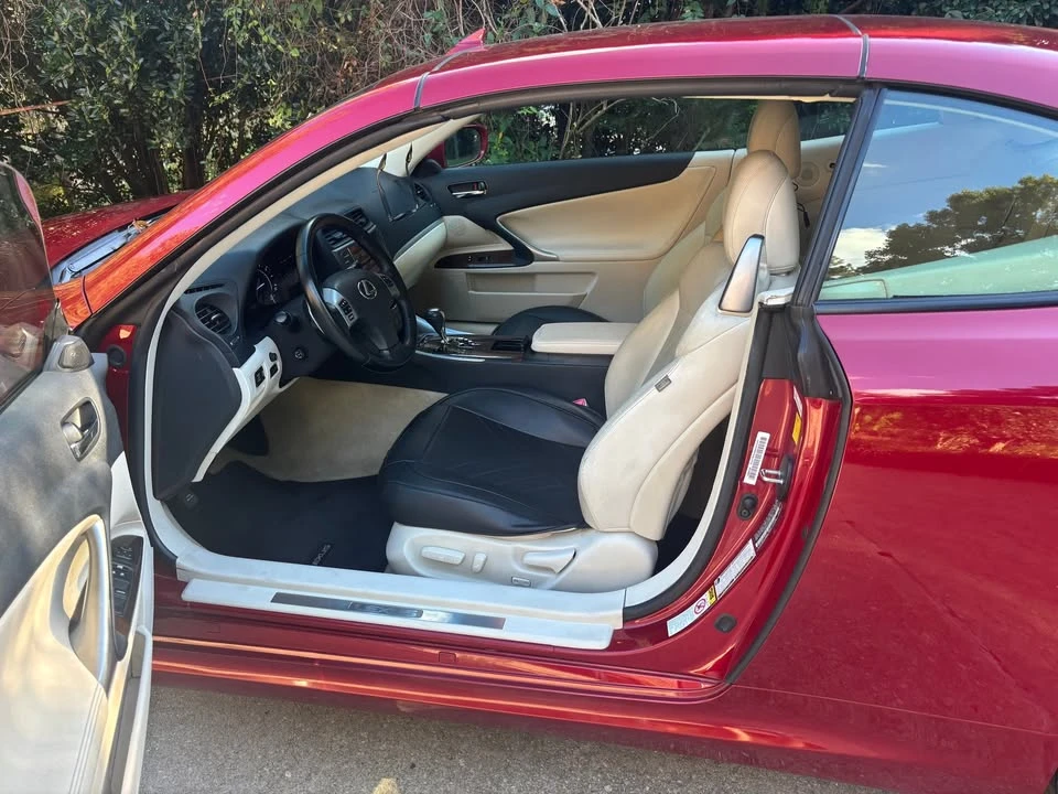 2011 Lexus IS 2nd Gen - Image 14 of 20