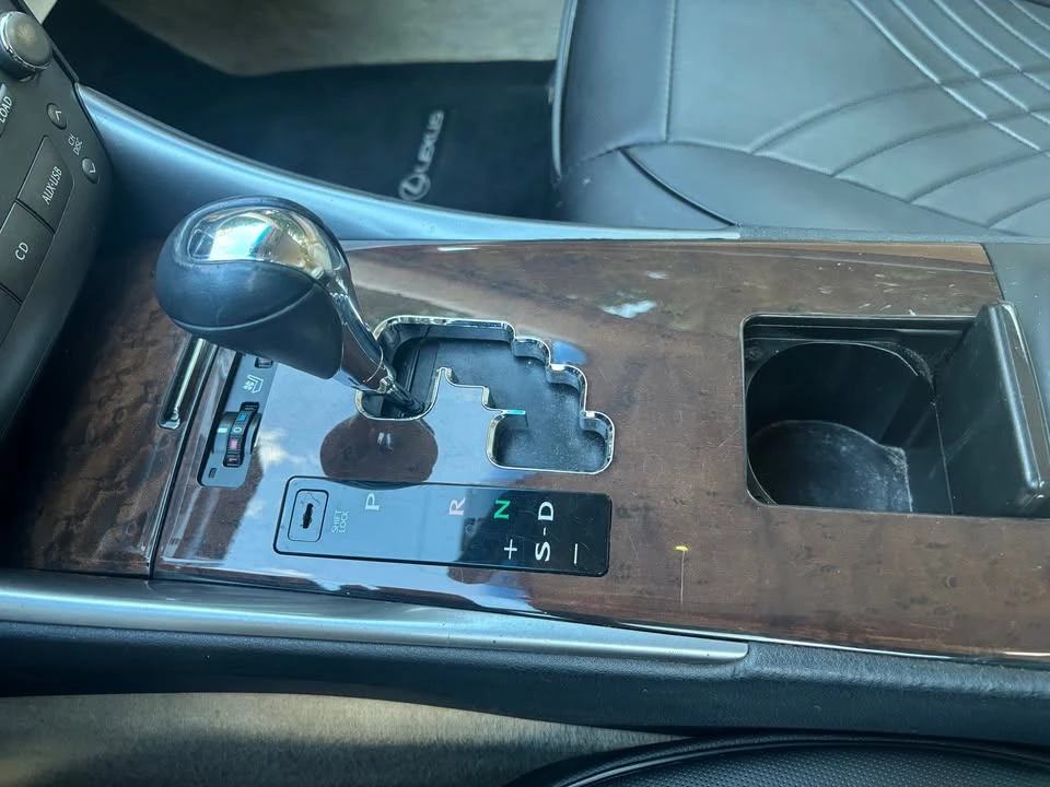 2011 Lexus IS 2nd Gen - Image 11 of 20