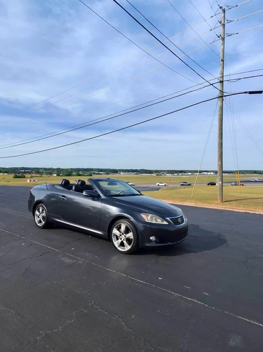 2011 Lexus IS 2nd Gen - Image 10 of 15