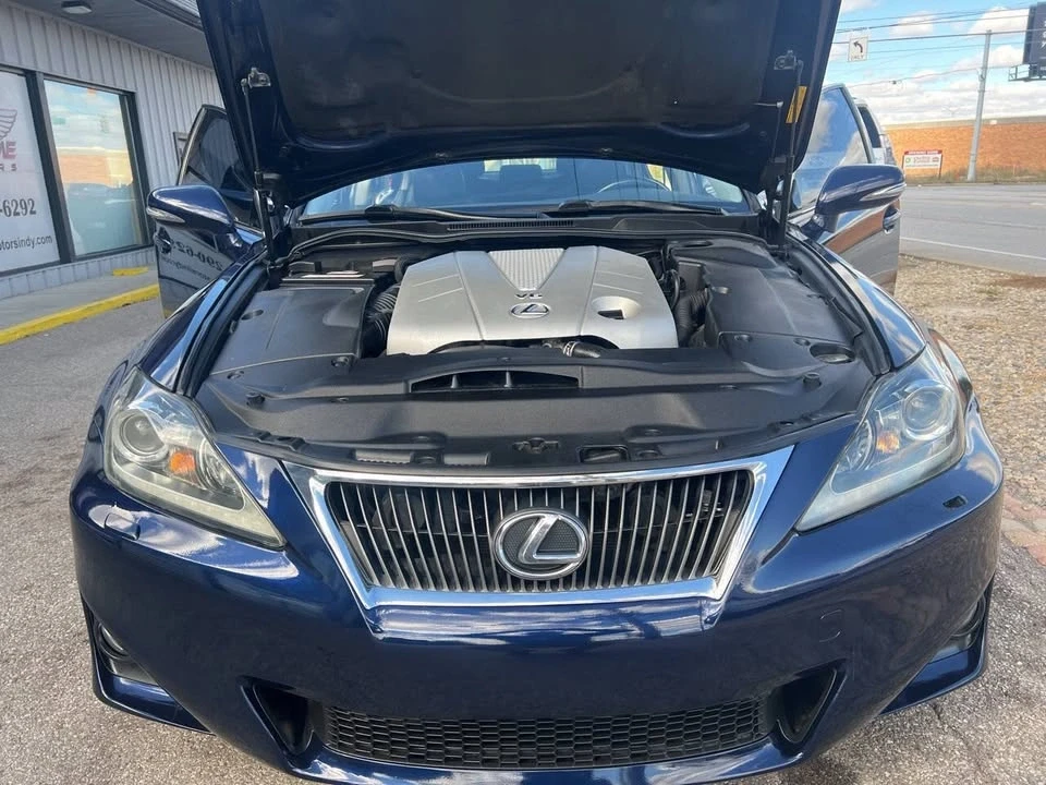 2011 Lexus IS 2nd Gen - Image 11 of 20