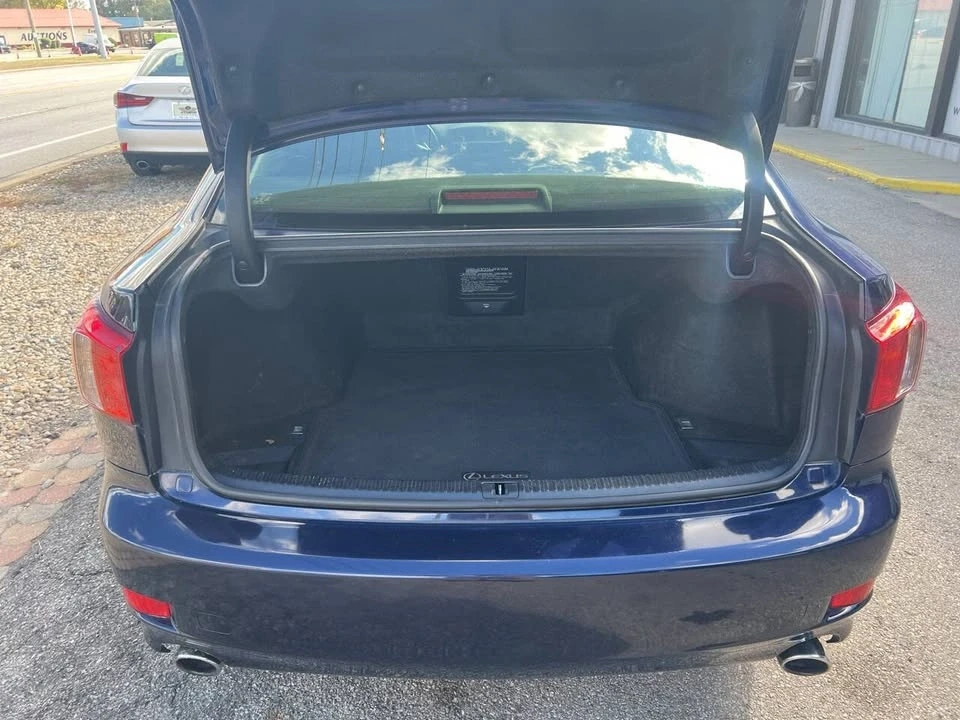 2011 Lexus IS 2nd Gen - Image 12 of 20