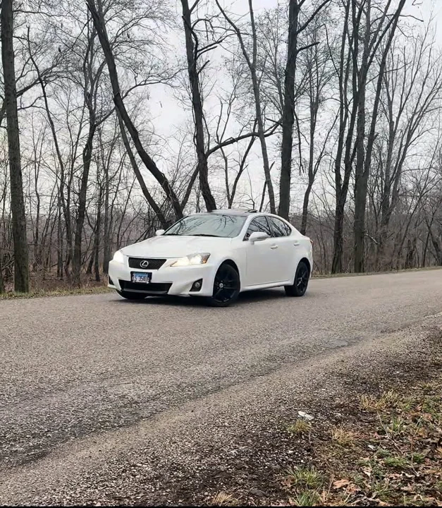 2011 Lexus IS 2nd Gen - Image 12 of 13