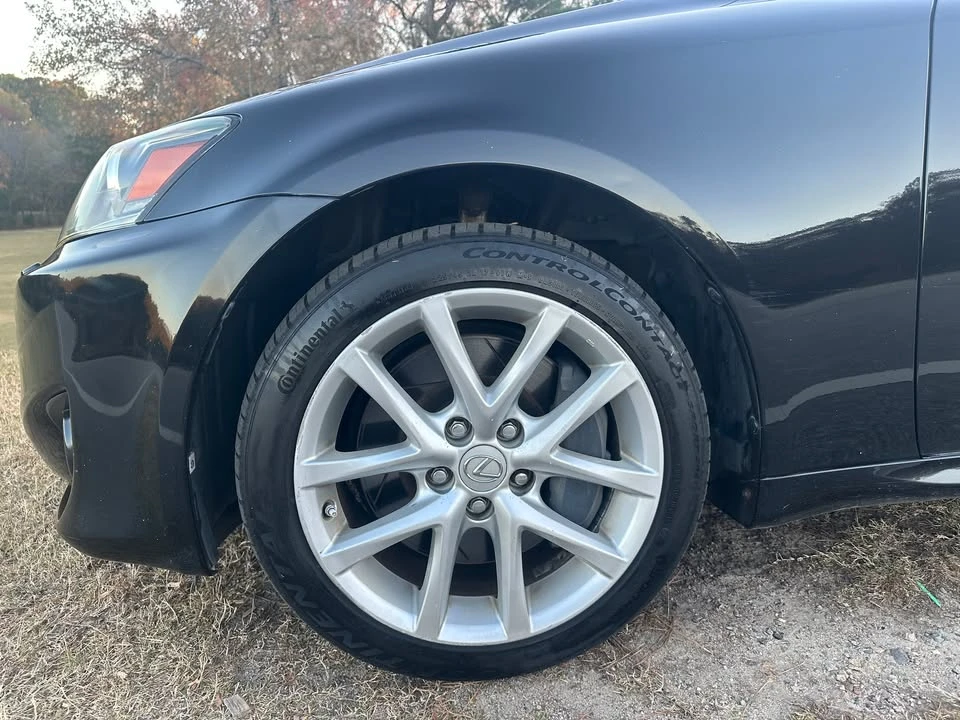 2011 Lexus IS 2nd Gen - Image 6 of 17