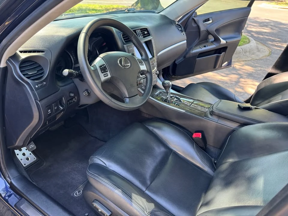 2011 Lexus IS 2nd Gen - Image 12 of 14