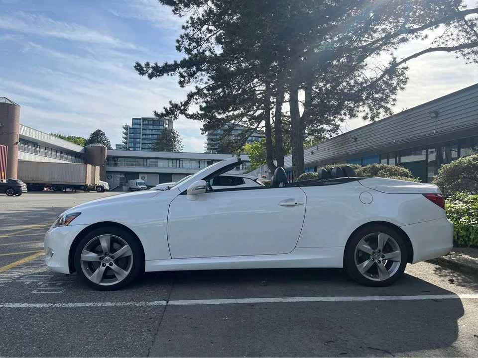 2011 Lexus IS 2nd Gen - Image 2 of 16